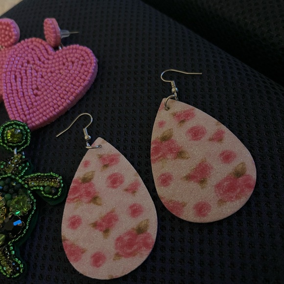 Earrings Bundle - Picture 4 of 4